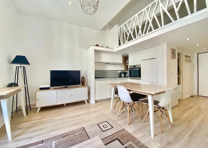 La Pietonne-plage-clim Apartment